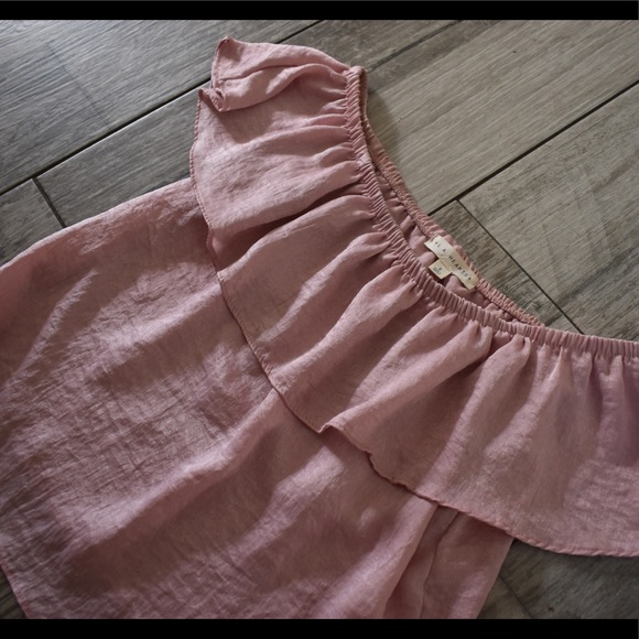 Pink Silk Off the shoulder Crop top - Picture 2 of 3